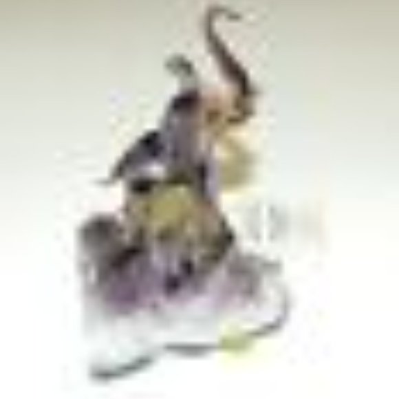 #6 GLASS BLOWN ELEPHANT COVERED IN 24 KARAT GOLD ON TOP OF AMETHYST SOG GALLERY - Picture 4 of 11